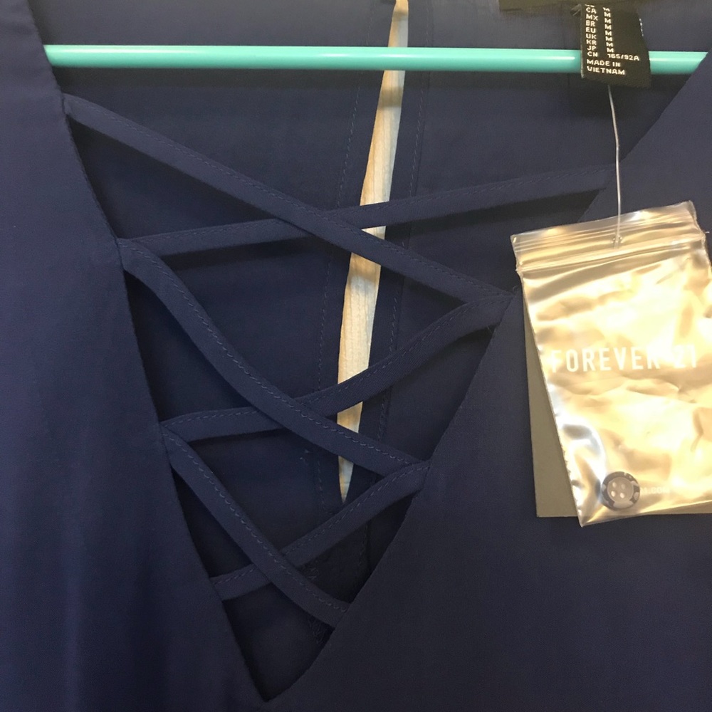 Forever 21 NWT blue lace long sleeve top - Picture 3 of 4